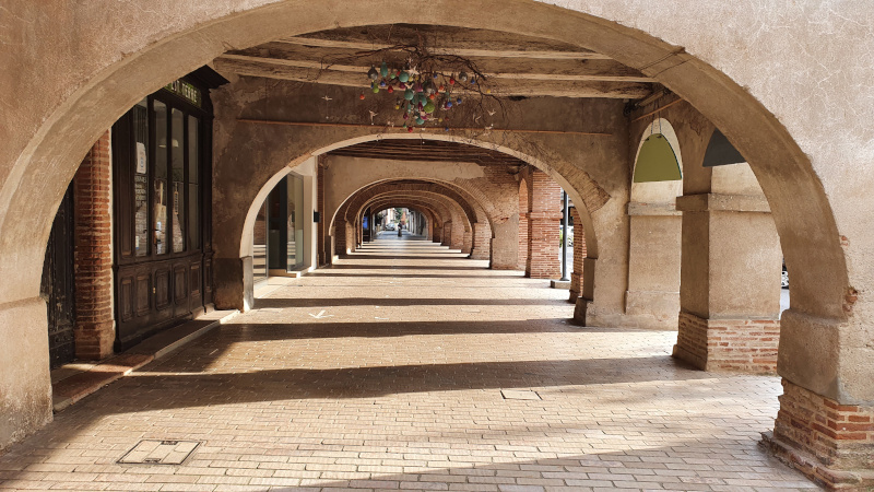 arcades de Lisle-sur-Tarn